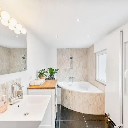 3-zimmer-wohnung In Apartment Leonberg